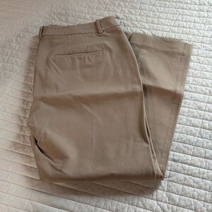 White House Black Market Tan Slim Ankle 8R